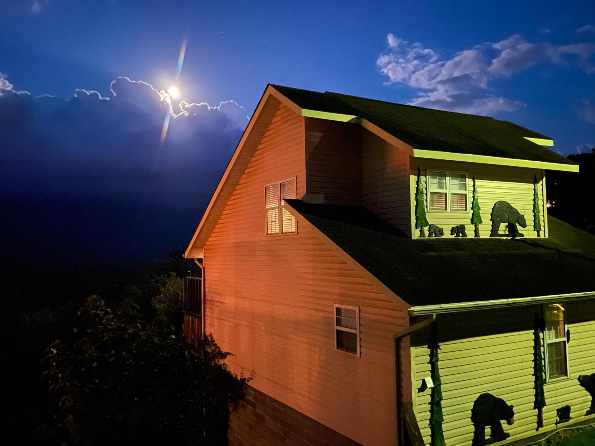 Heavenly View - Bear Themed Cabin, Hottub, Dog-Friendly, Near Gatlinburg Bagian luar foto